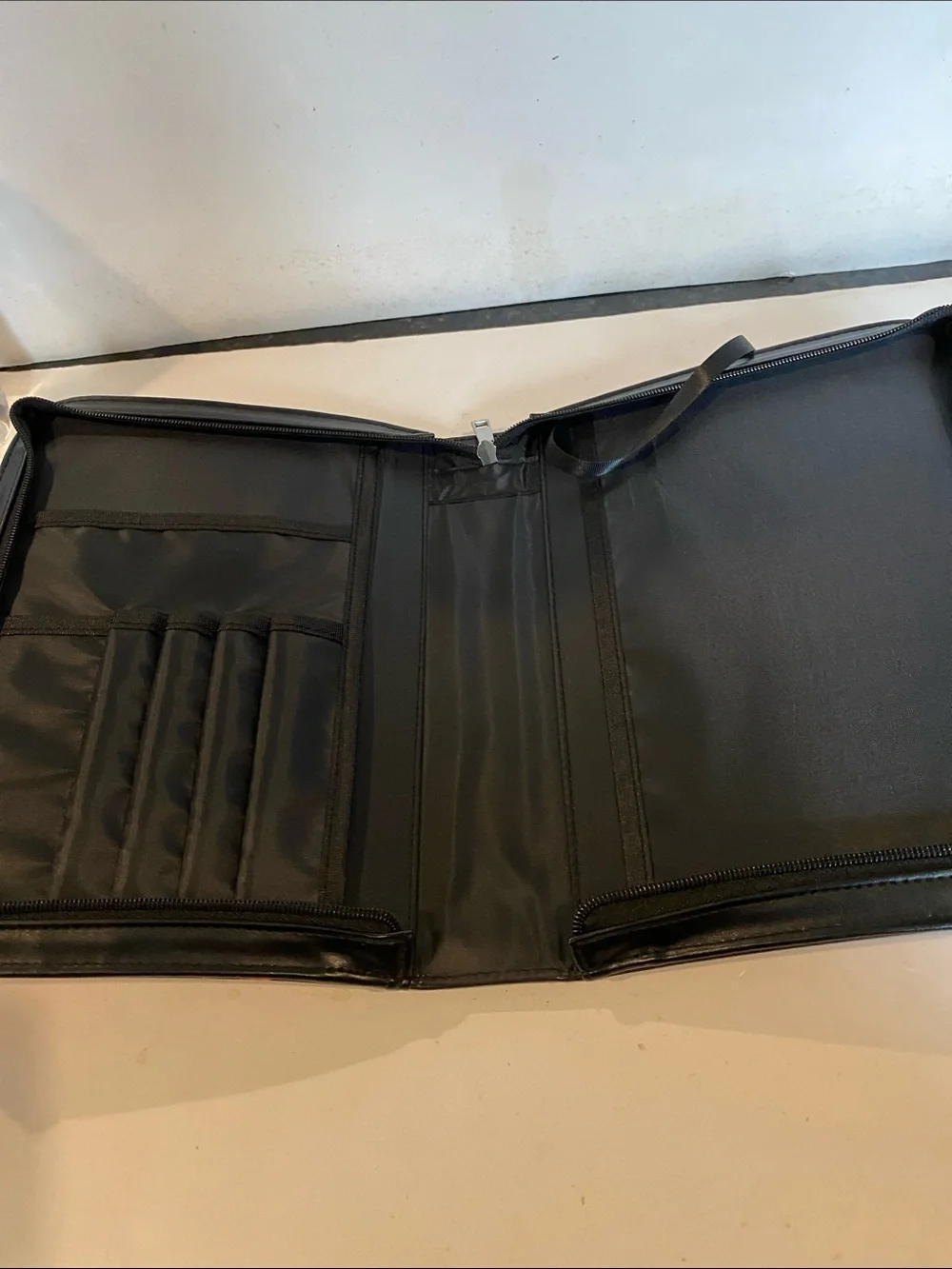 NWOT Armor I’d God Bible Cover